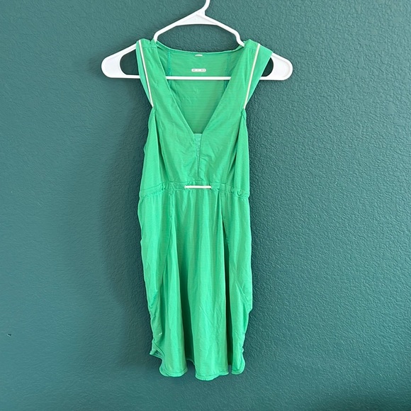 lululemon athletica Tops - Lululemon Run Wet Dry Warm Green.